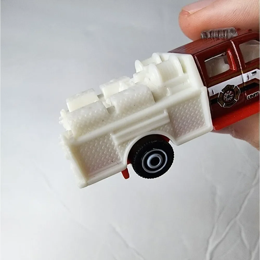 MATCHBOX THAILAND 2010 PRODUCTION FORD F550 SUPER DUTY TOY CAR   COLLECTABLES